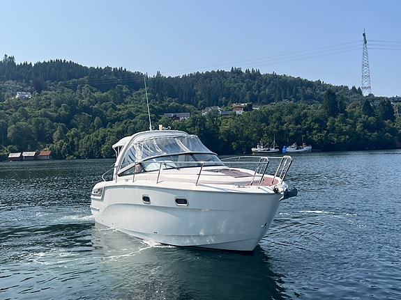 Bavaria 28 Sport, skipsreg, NY EVC, luftvarmer, baugpropell, ankervinsj 15 of 30
