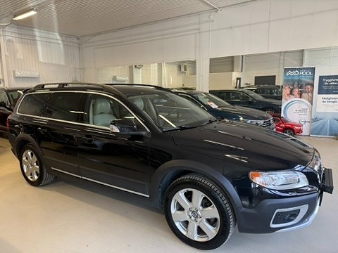 Volvo XC70 3 of 22