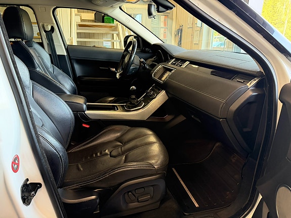 Land Rover Range Rover Evoque 13 of 23