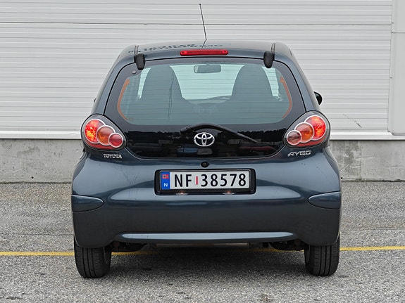 Toyota Aygo 5 of 14