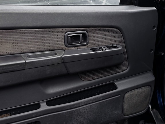 Nissan NP300 29 of 29