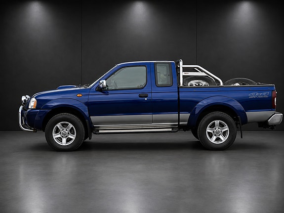 Nissan NP300 11 of 29