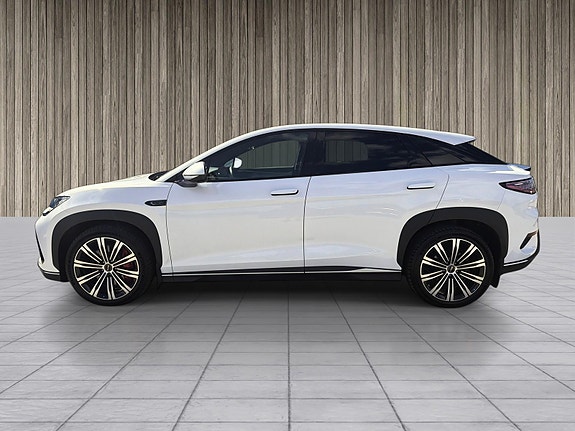BYD Sealion 7 8 of 14