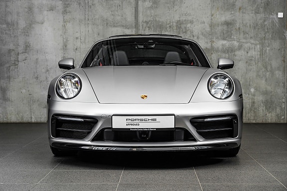 Porsche 911 4 of 30