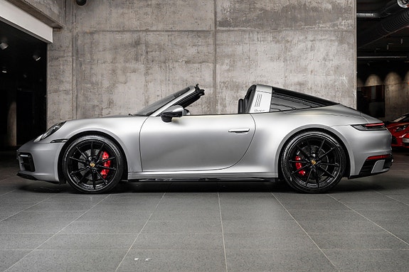 Porsche 911 2 of 30
