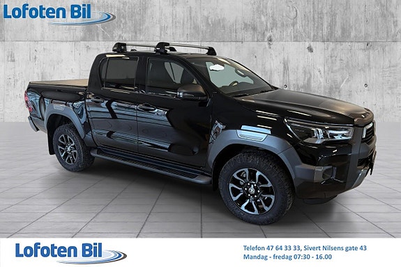 Toyota HiLux 3 of 30
