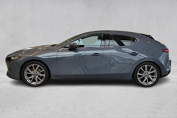 Mazda 3 2 of 28