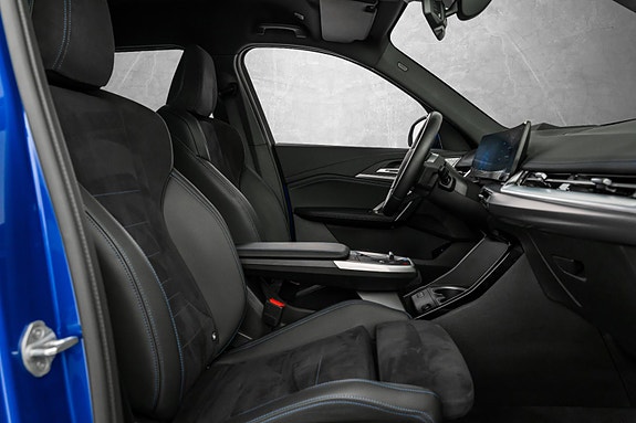 BMW iX1 27 of 28