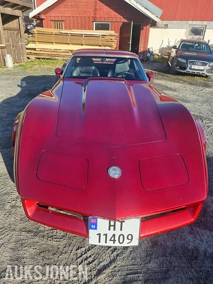 Chevrolet Corvette 5 of 16