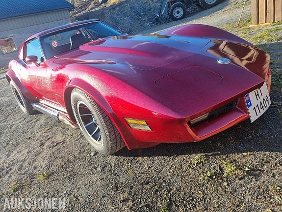 Chevrolet Corvette 2 of 16
