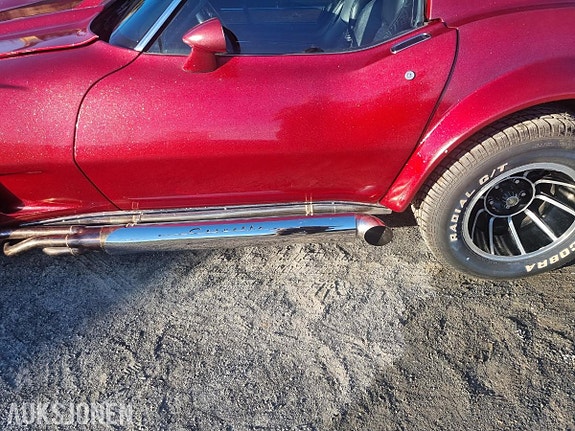 Chevrolet Corvette 8 of 16