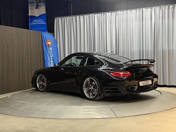 Porsche 911 Turbo 30 of 30