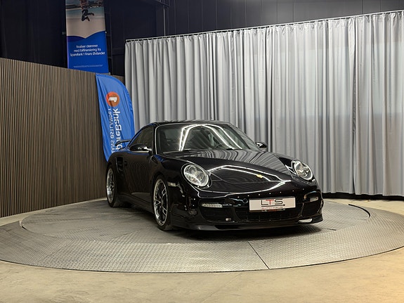Porsche 911 Turbo 9 of 30