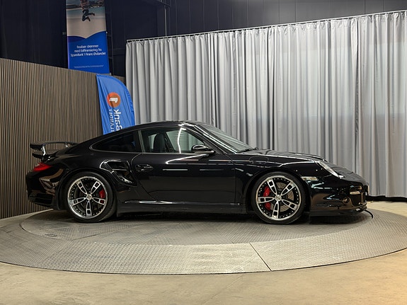 Porsche 911 Turbo 15 of 30