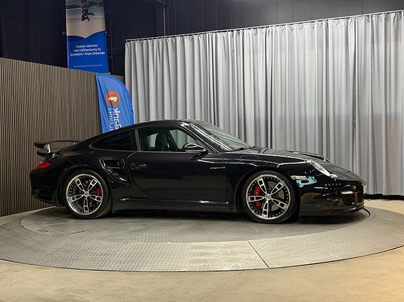 Porsche 911 Turbo 14 of 30
