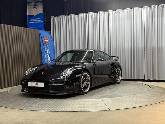 Porsche 911 Turbo 4 of 30
