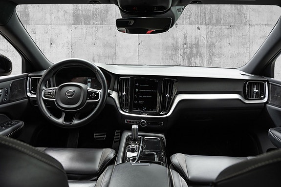 Volvo V60 19 of 30