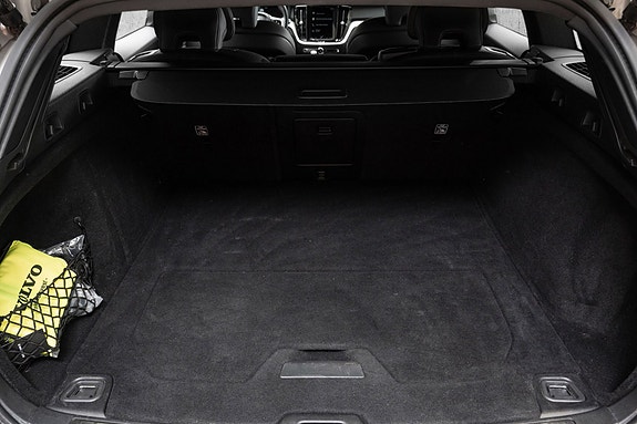 Volvo V60 24 of 30