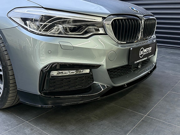 BMW 540i 6 of 30
