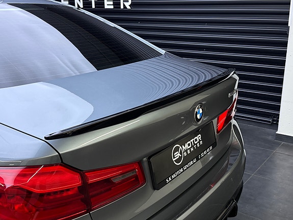 BMW 540i 12 of 30