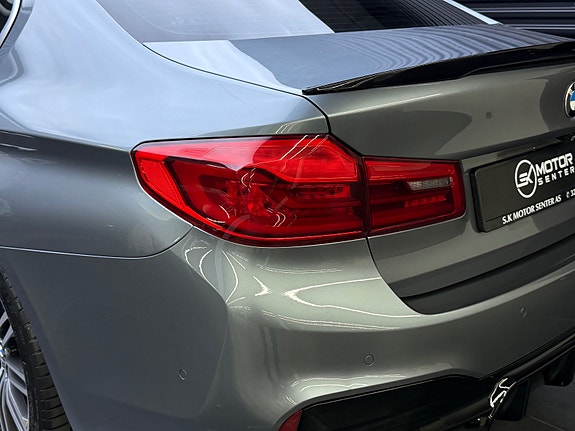 BMW 540i 11 of 30