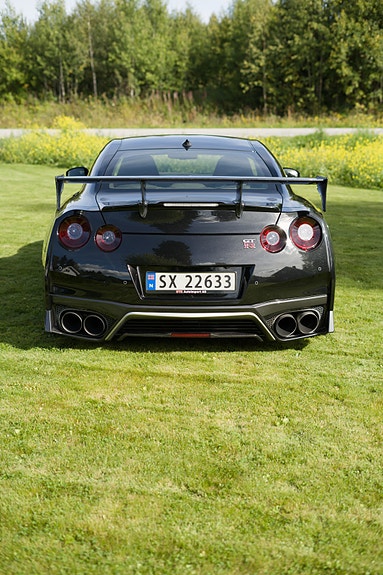 Nissan GT-R 10 of 30