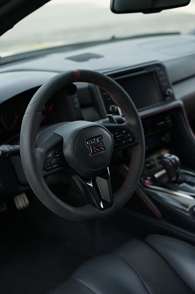 Nissan GT-R 16 of 30