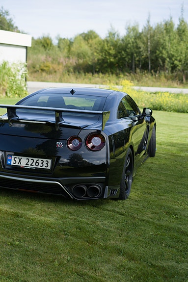 Nissan GT-R 5 of 30