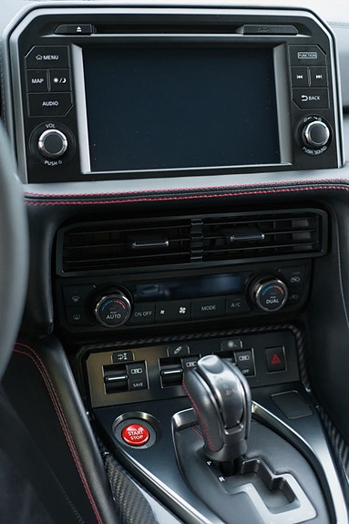 Nissan GT-R 20 of 30