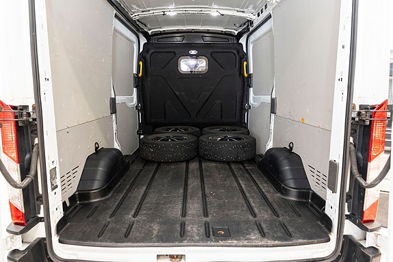 Ford Transit 23 of 26