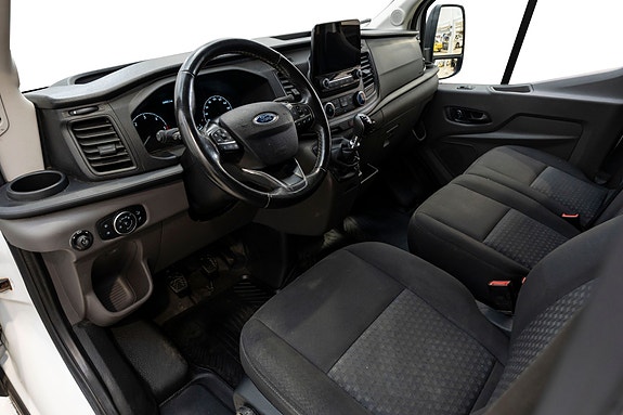 Ford Transit 21 of 26