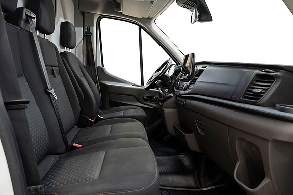 Ford Transit 22 of 26