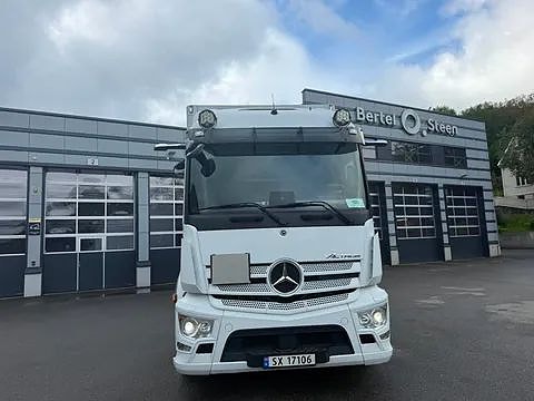 Mercedes-Benz Actros 2546L 2 of 12