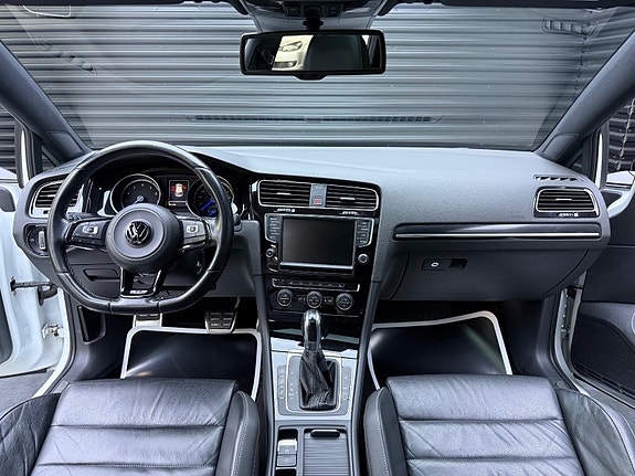 Volkswagen Golf II 11 of 30