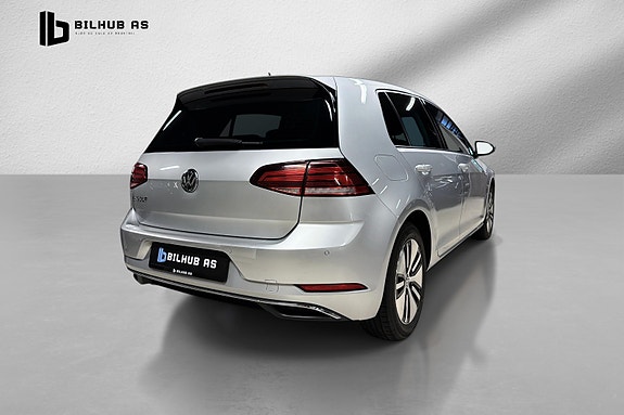 Volkswagen e-Golf VII 5 of 20