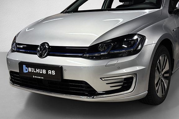 Volkswagen e-Golf VII 2 of 20