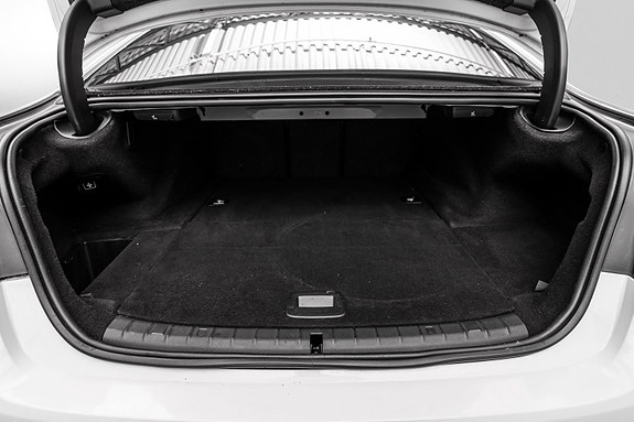 BMW 11 of 30