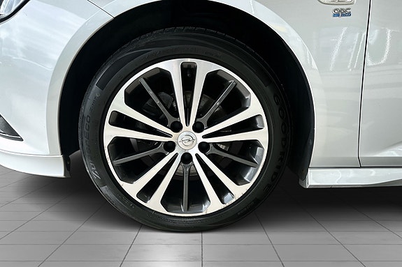 Opel Insignia 8 of 20