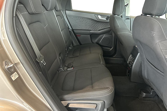 Ford Kuga 22 of 24