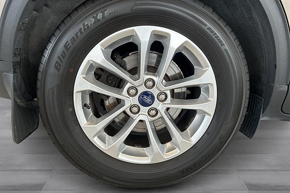 Ford Kuga 24 of 24