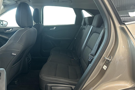 Ford Kuga 7 of 24