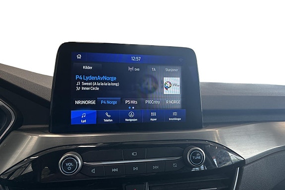 Ford Kuga 13 of 24