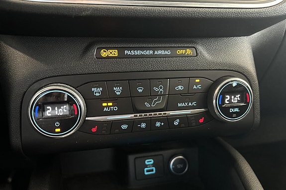 Ford Kuga 15 of 24