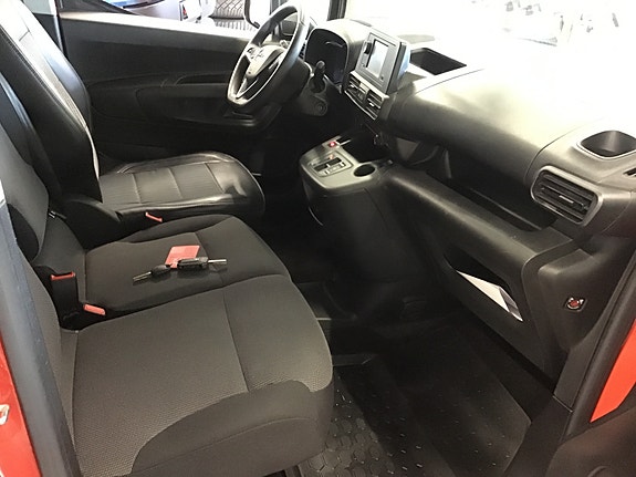 Opel Combo-e 11 of 18