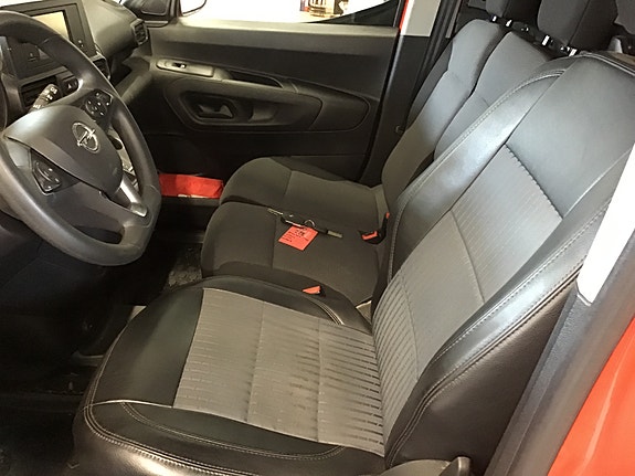 Opel Combo-e 14 of 18