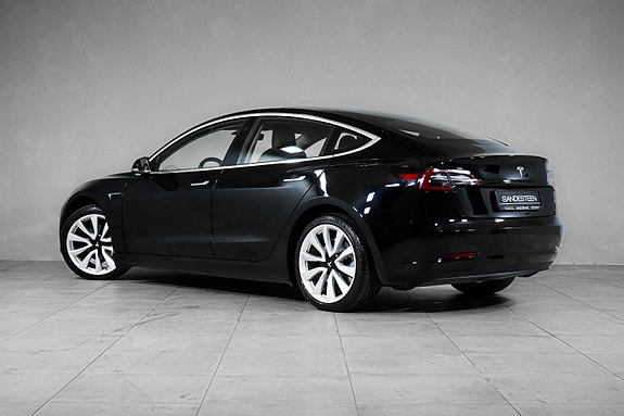 Tesla Model 3 5 of 22