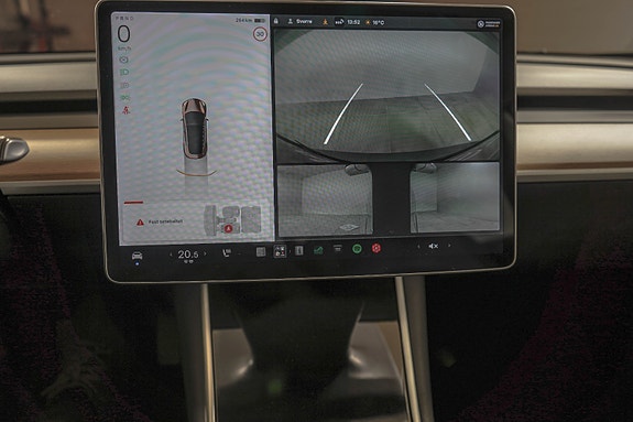 Tesla Model 3 19 of 22