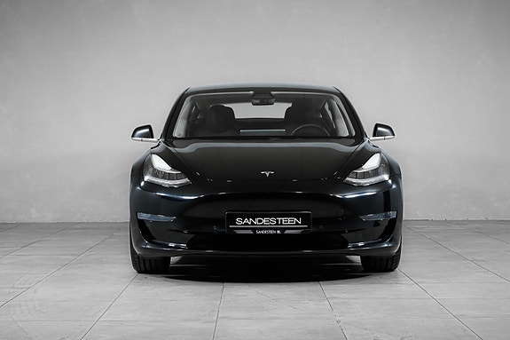 Tesla Model 3 2 of 22