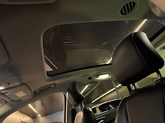 Ford S-MAX 23 of 30