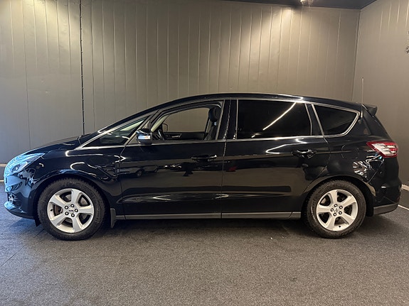 Ford S-MAX 2 of 30